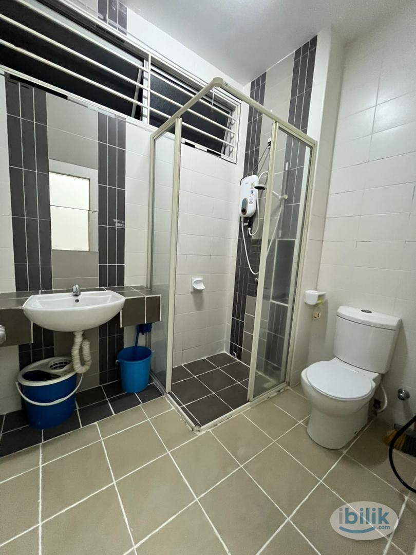 ‼️FIRST MONTH RENTAL RM 1️⃣ONLY‼️SETIA ALAM KLANG MASTER ROOM WITH PRIVATE BATHROOM ROOM FOR RENT💢NEAR TO SETIA CITY MAL - Image 4