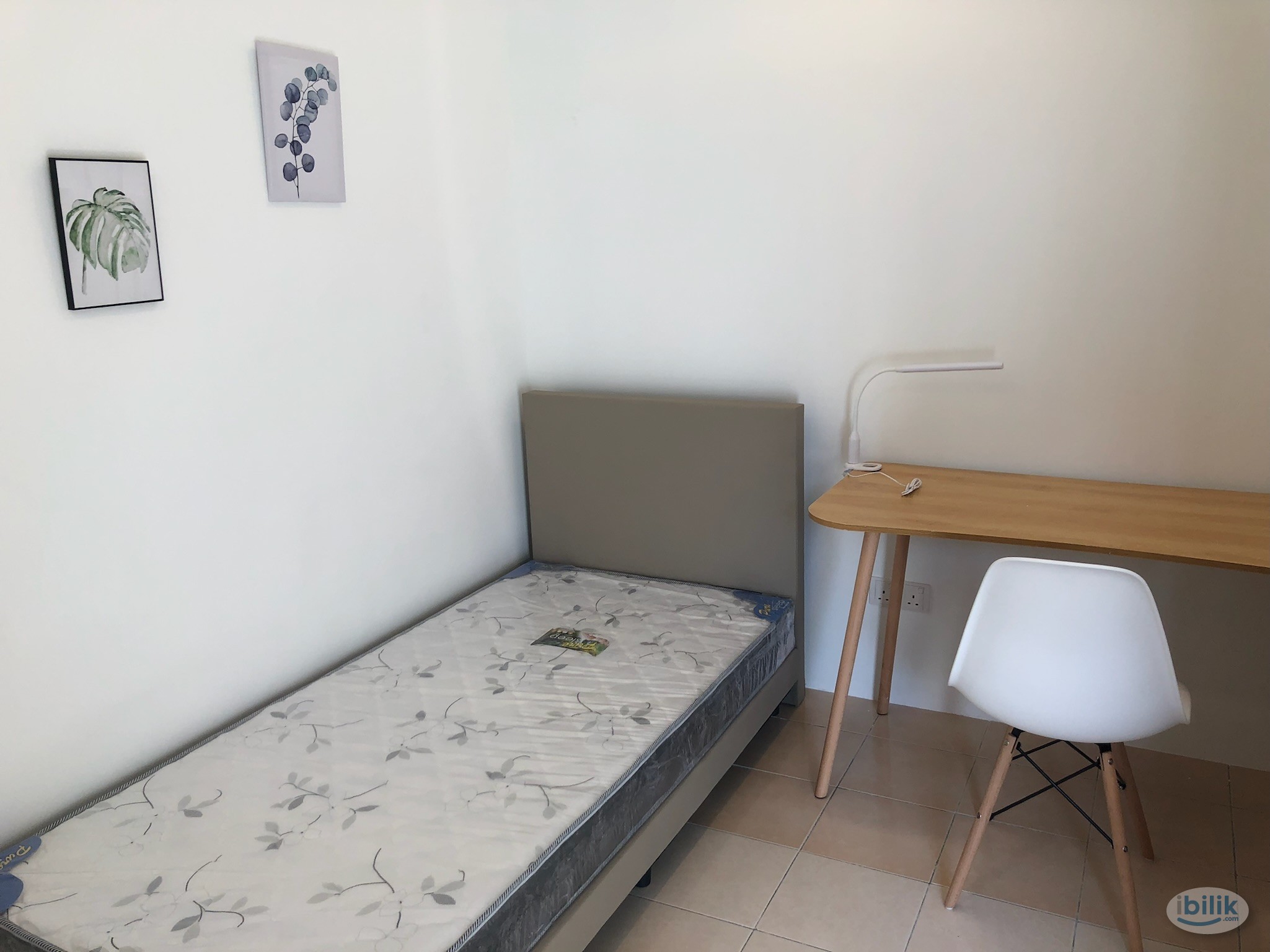 ALL MALE HOUSE Single Room with FREE WIFI & CLEANING - Image 1