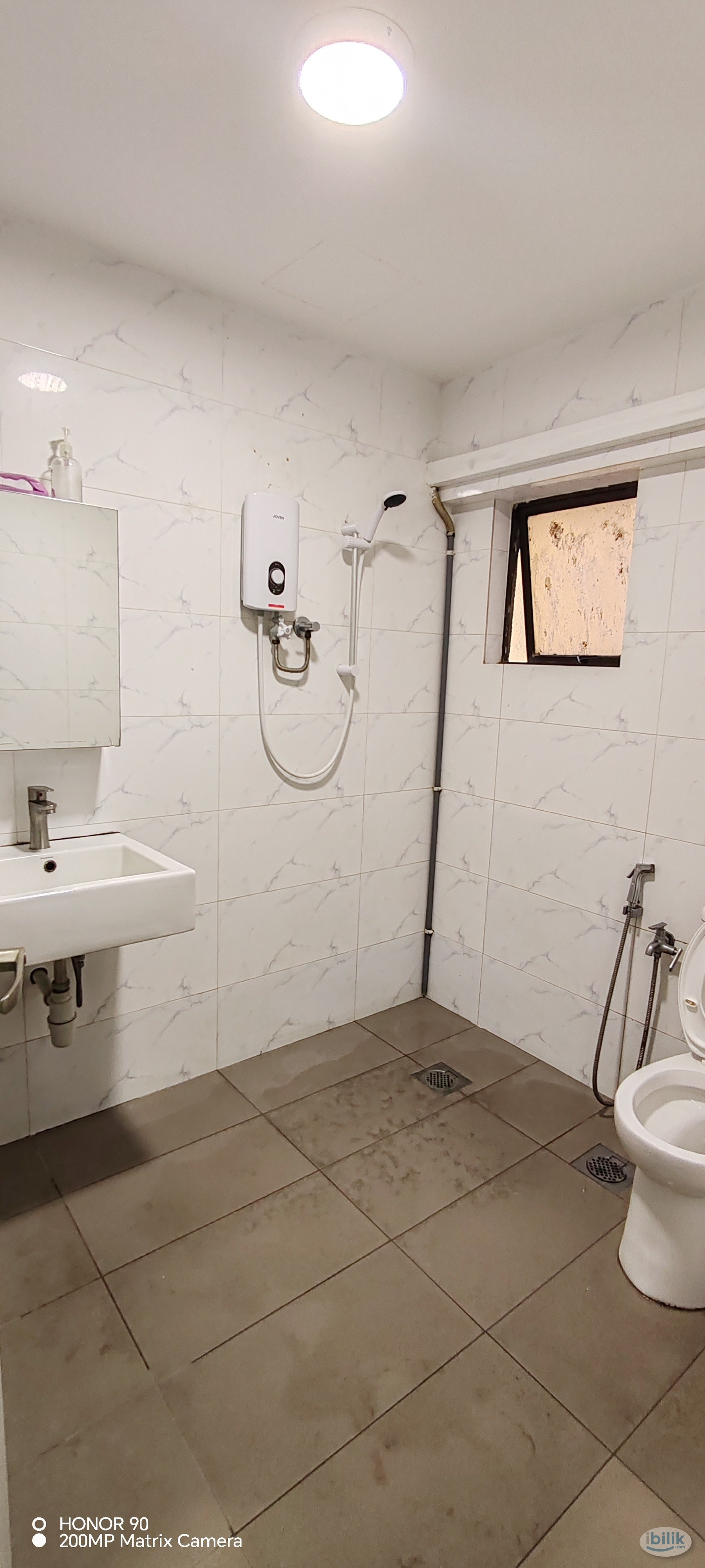 🏢 Villa Puteri – Fully Furnished 🚈Walking to LRT & Sunway Putra Mall🌐 Free WiFi - Image 5