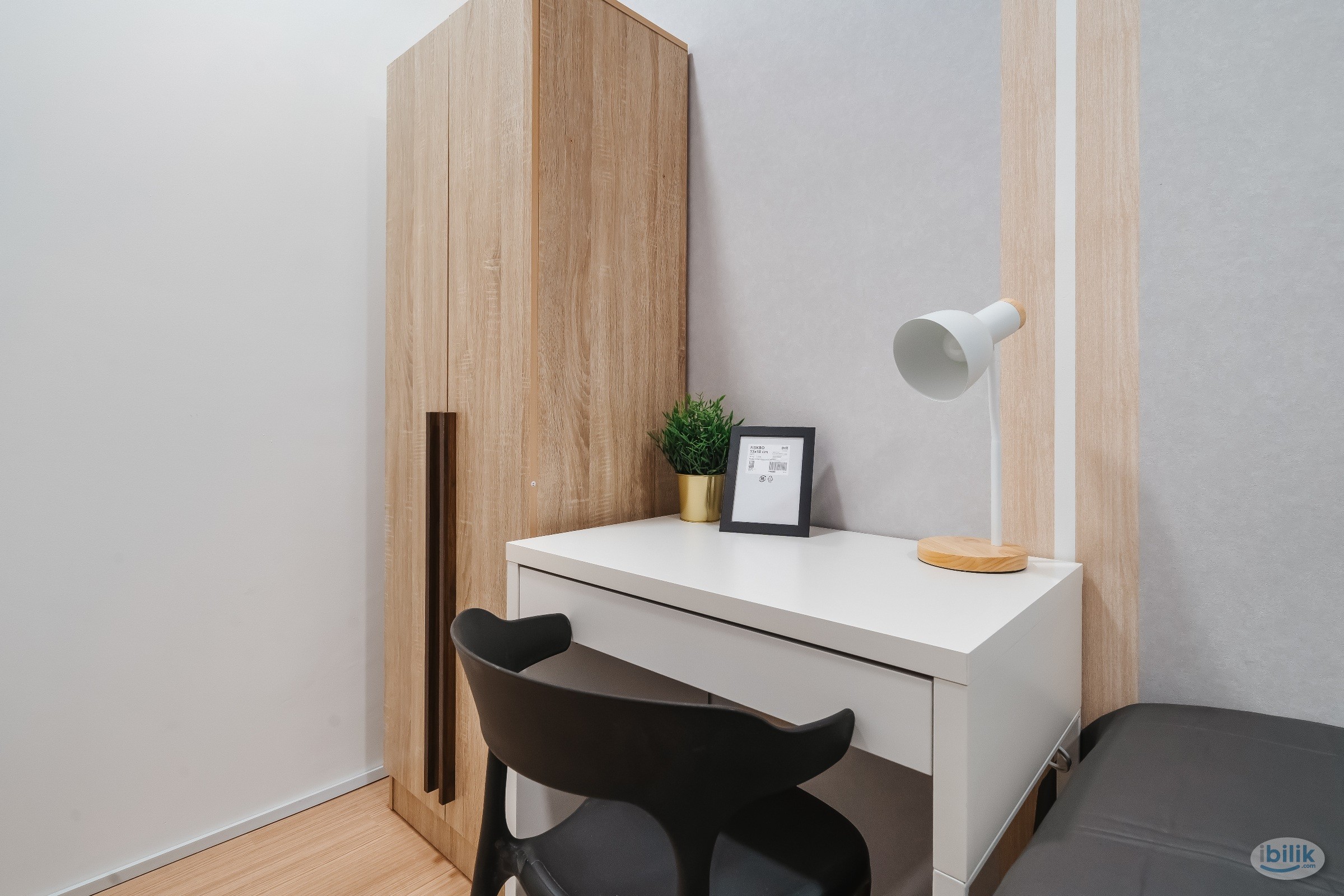 Cozy Middle Room at Tuan Legacy, near Jalan Kuching. - Image 2