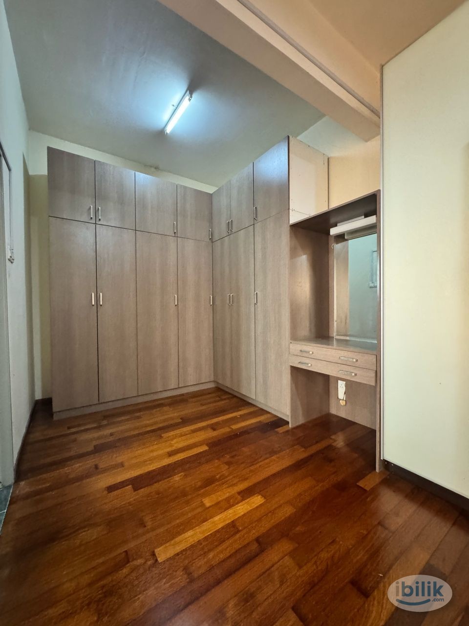 Master Room walking distance to One Utama Gated Guarded area ✨💫🌟 - Image 3