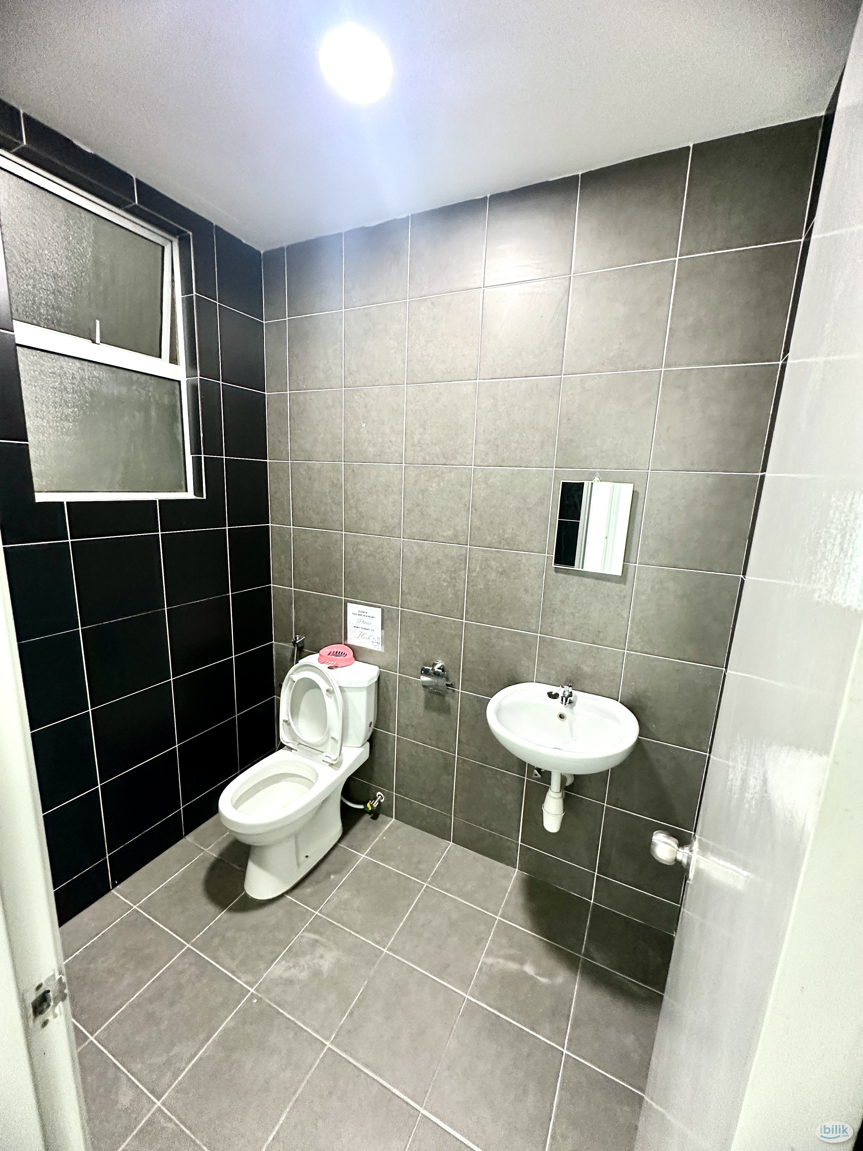 🏠Single Room at The Zizz, Damansara Damai (Female only) 🏠 - Image 5