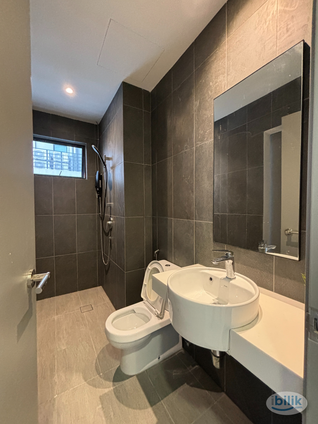 Sky View Fully Furnished Middle Room For Rent at Astoria, Ampang - Image 2