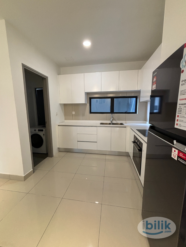 Sky View Fully Furnished Middle Room For Rent at Astoria, Ampang - Image 5