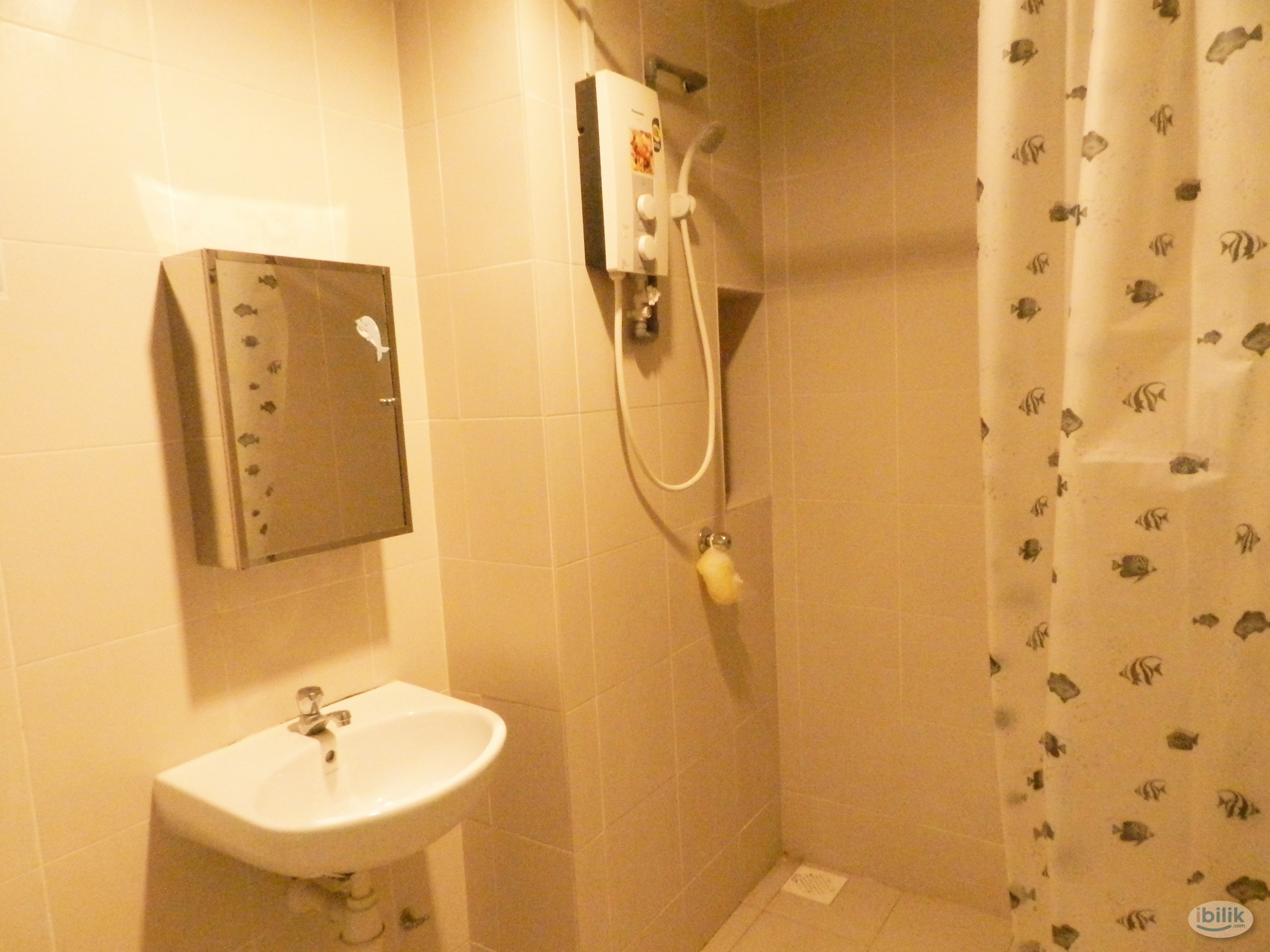 Female Unit Big Middle Room at Setiawalk, Pusat Bandar Puchong - Image 1