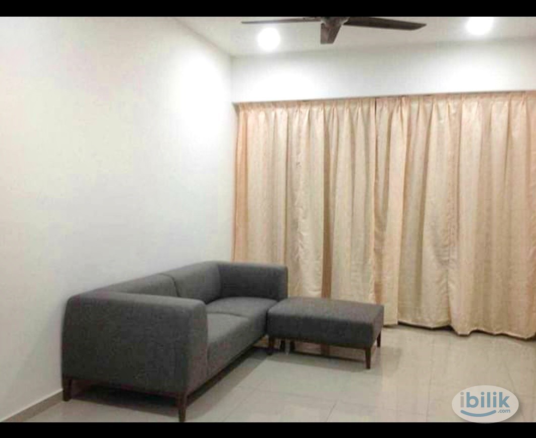 Female share room with utilities covered - Image 1