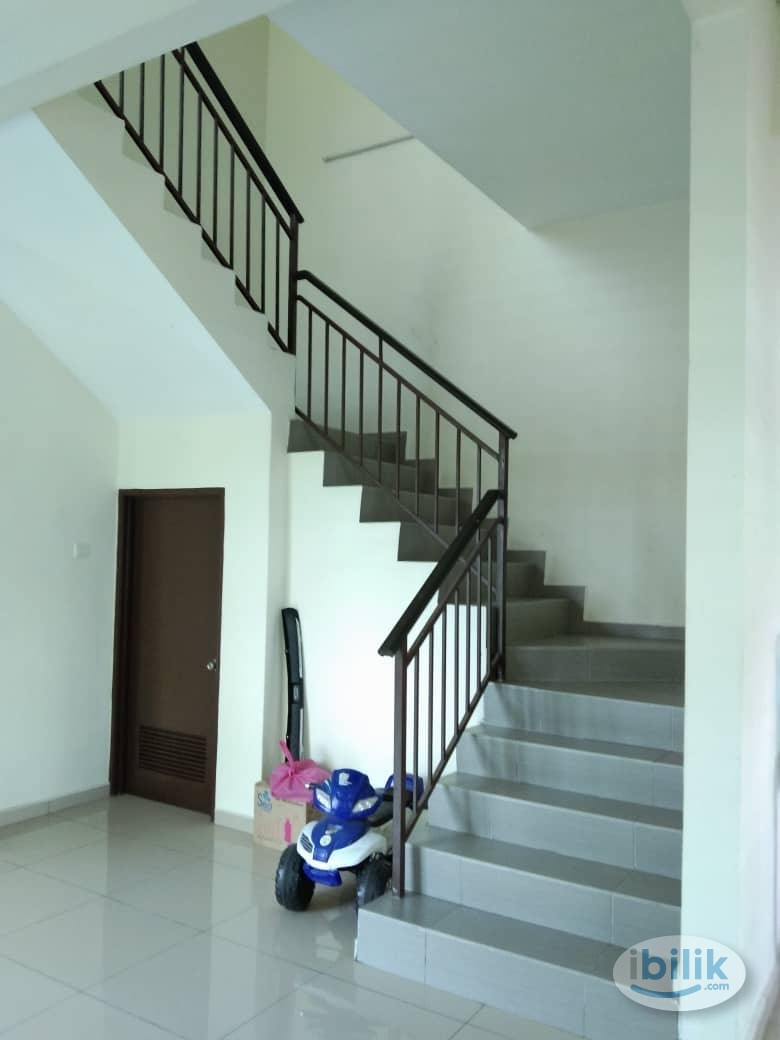 Middle Room at Nibong Tebal, Seberang Perai - Image 3