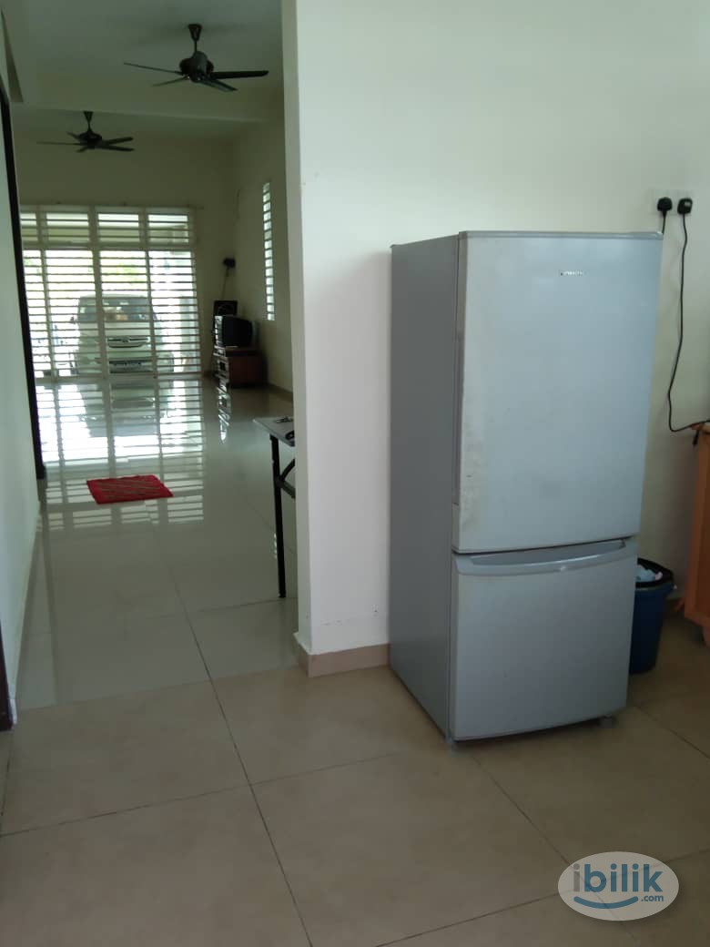Middle Room at Nibong Tebal, Seberang Perai - Image 4