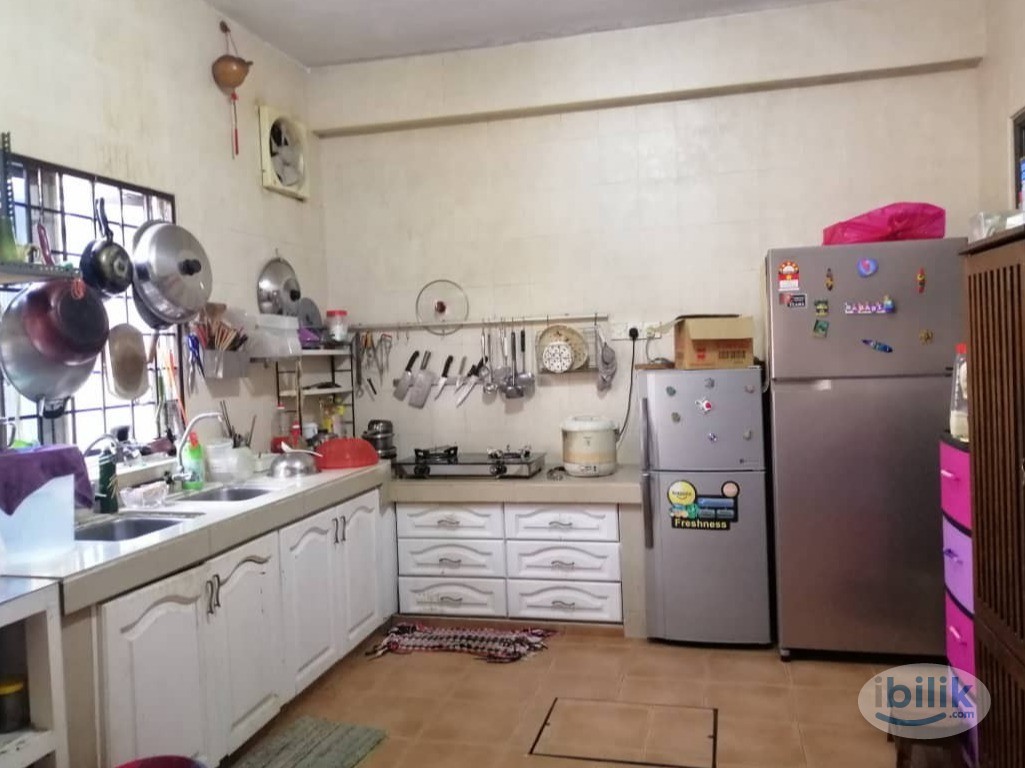 Middle Room at Bandar Sri Damansara  (SD9/2A) - Image 4