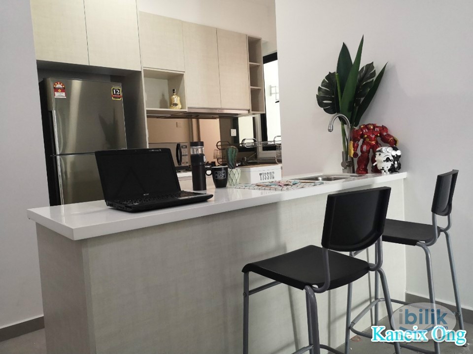Queen Bedroom with Aircond @ D'Sands near to KTM Petaling, easy access to Mid Valley, KL Sentral, Eco-city,  - Image 2