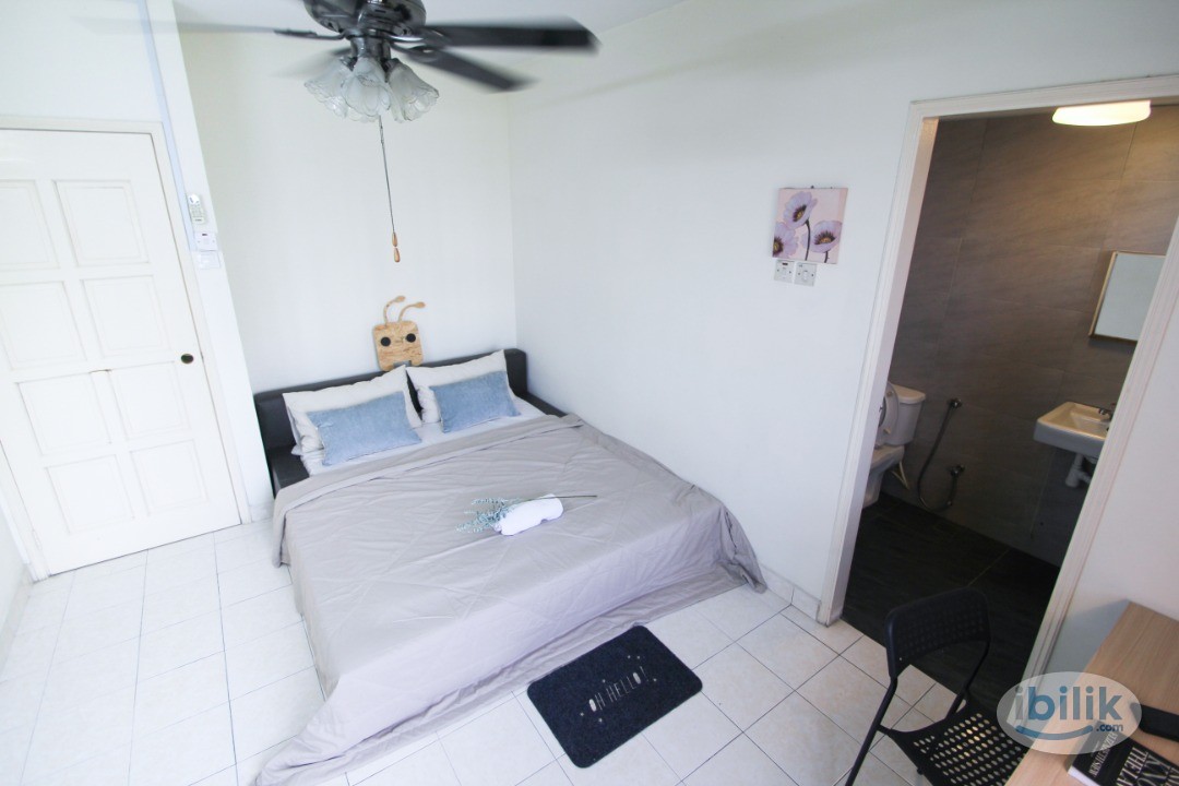 Master Room with Private Bathroom, Window & AC @ Palm Spring, Kota Damansara near to MRT Surian, IOI Damansara, Sunway N - Image 2