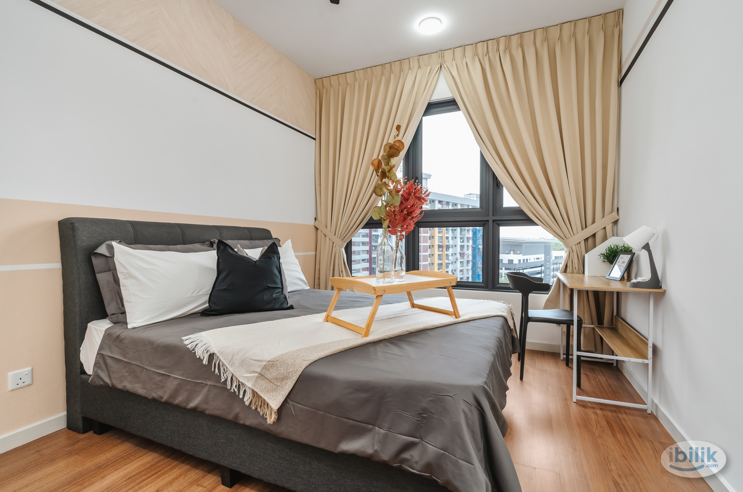 Fully furnish master room - Image 1