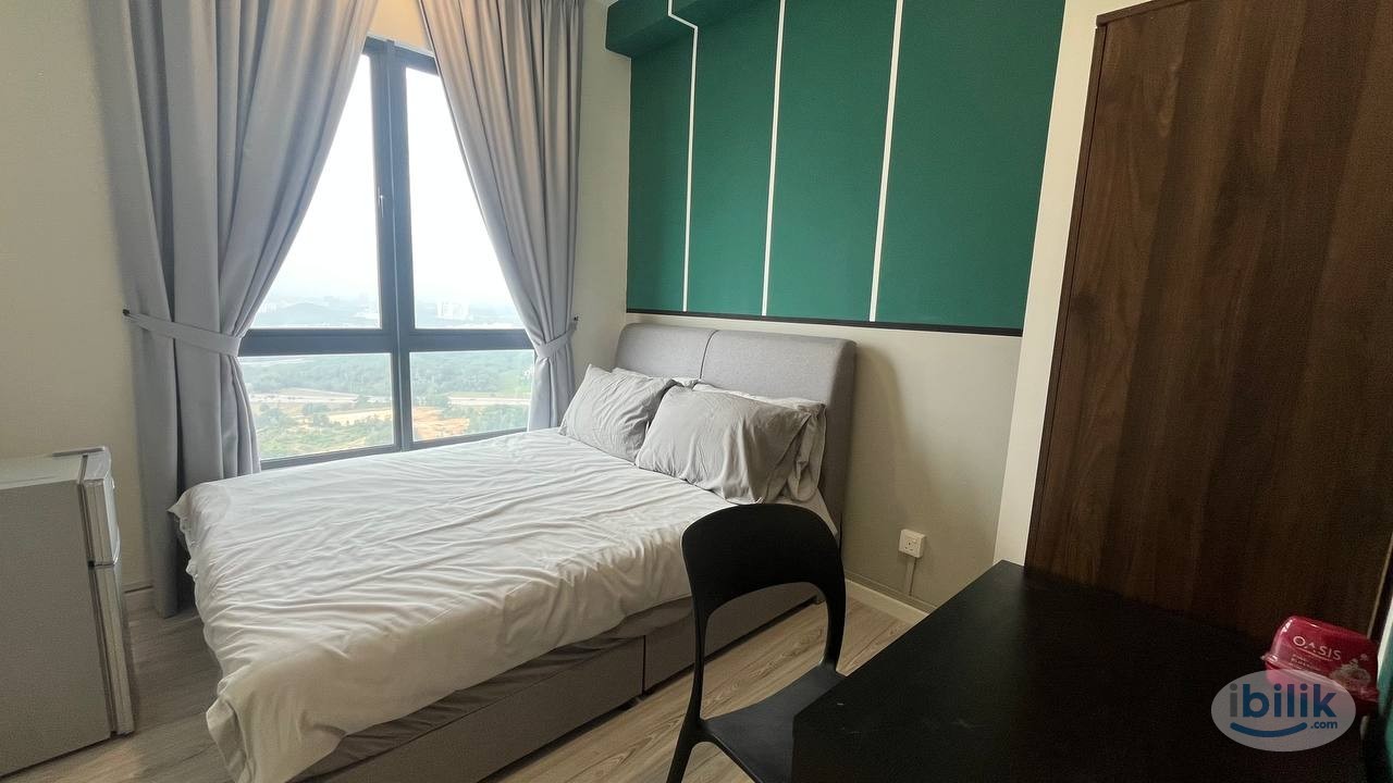 Middle Room at Meta Residences Putra Permai, Seri Kembangan - Image 1