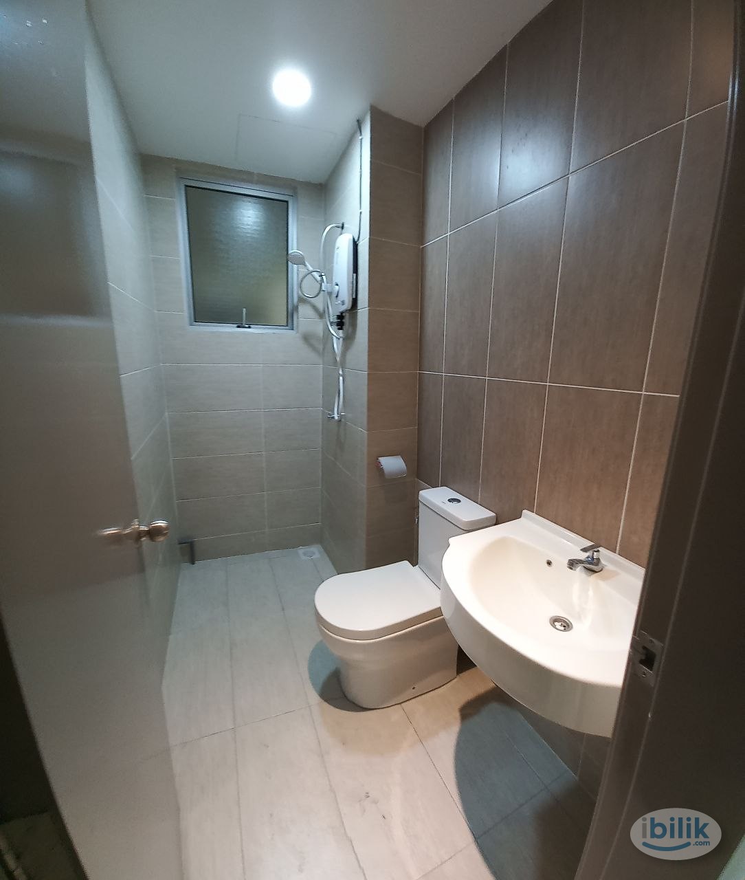 (FEMALE) BALCONY Room 🔥 at Platinum SPLENDOR, Jalan Semarak KL City Fully Furnished  (no LRT no MRT no KTM) - Image 4