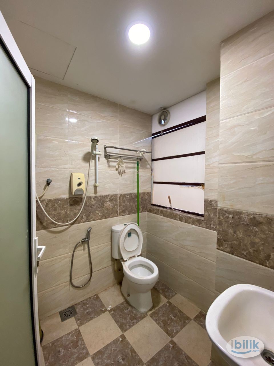 RM 1 FIRST MONTH RENTAL, ROOM NEAR SUNWAY PYRAMID, BRT MENTARI - Image 2