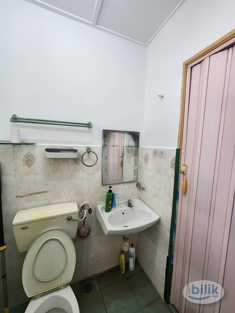 Master Room JALAN TEMPUA 13, Puchong - Image 2