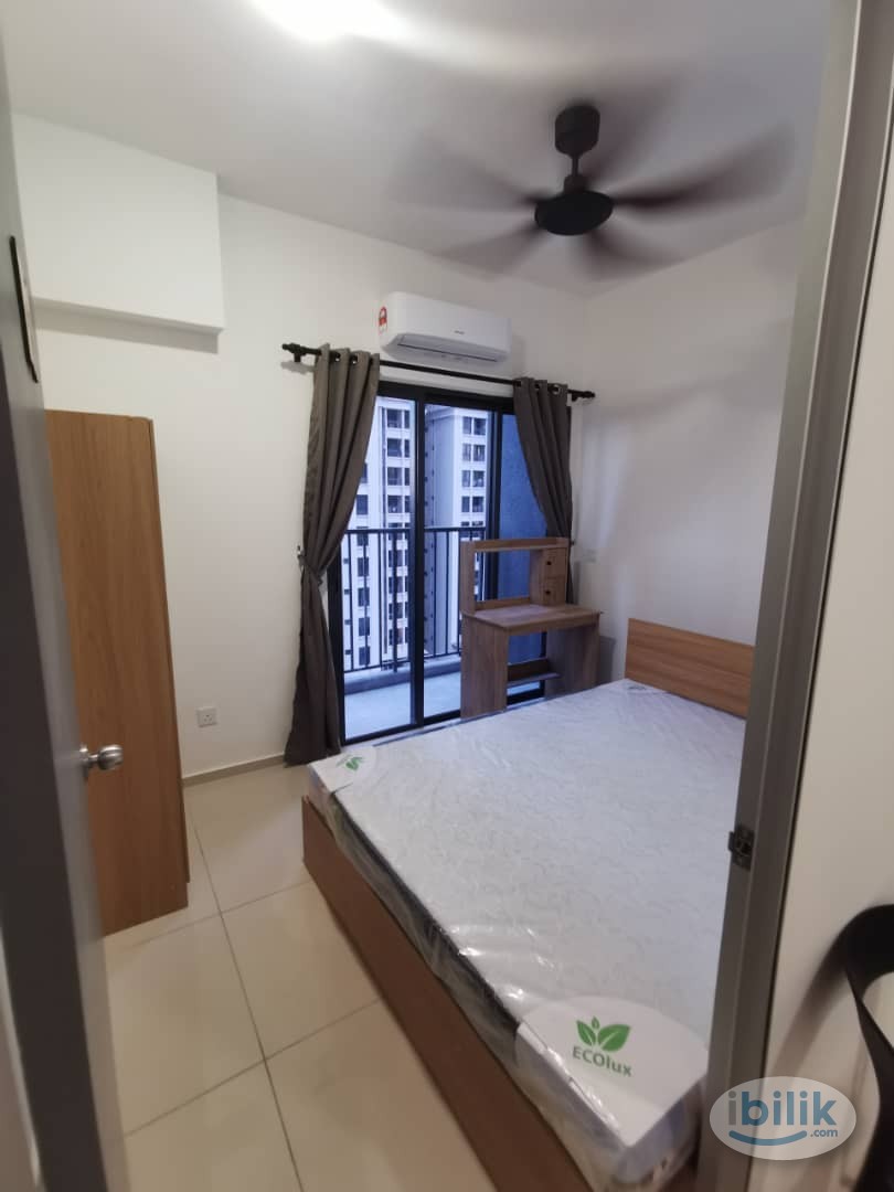 Middle Room at Equine Park, Bandar Putra Permai - Image 2