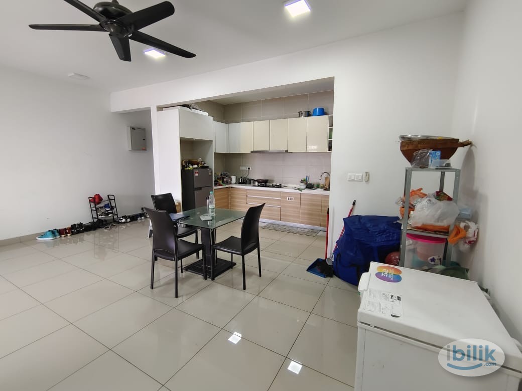 ASAP: Middle Room at V-Residensi 2, Shah Alam - Image 1