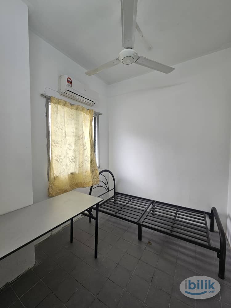 Putra Heights, Subang Jaya Aircone Room To Rent (400m Walk To Putra Heights LRT) - Image 1