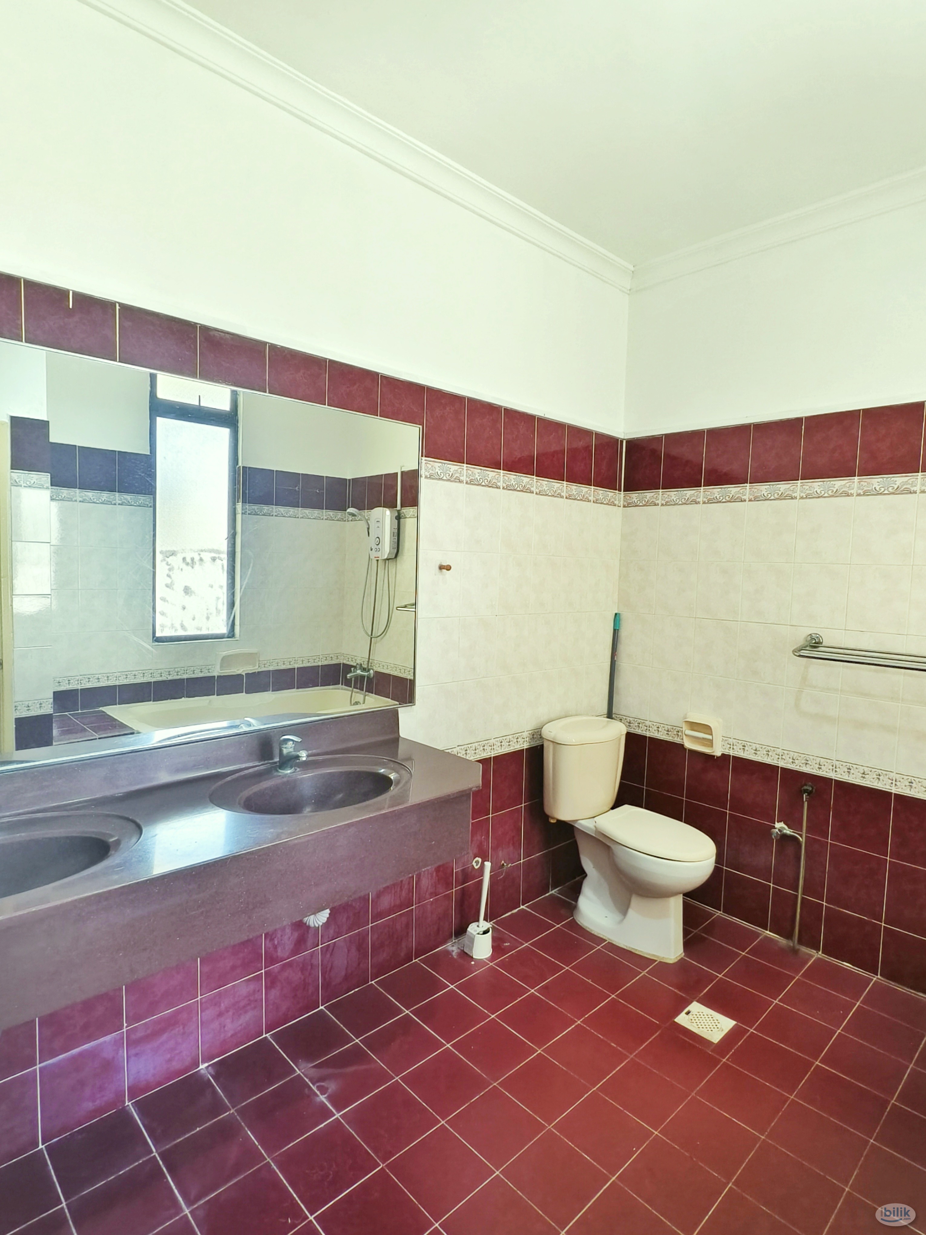 MASTER ROOM With PRIVATE BALCONY TO RENT, Fully Furnished @ VISTA KOMANWEL C, BUKIT JALIL KUALA LUMPUR - Image 3