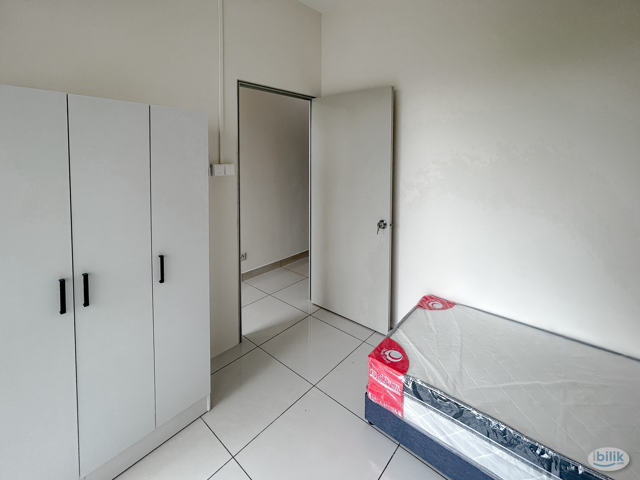 Middle Room at Subang Olives, Subang Jaya - Image 2