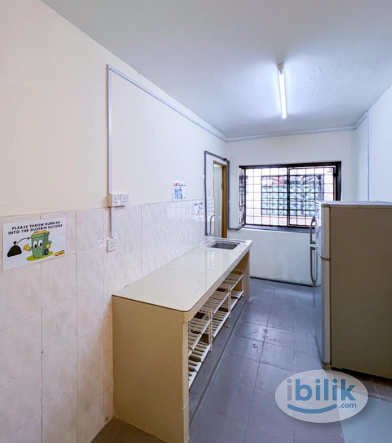 <Damansara Damai> Malay Male Unit, Available Room For Rent IN 🛋️ Lestari Apartment - Image 3
