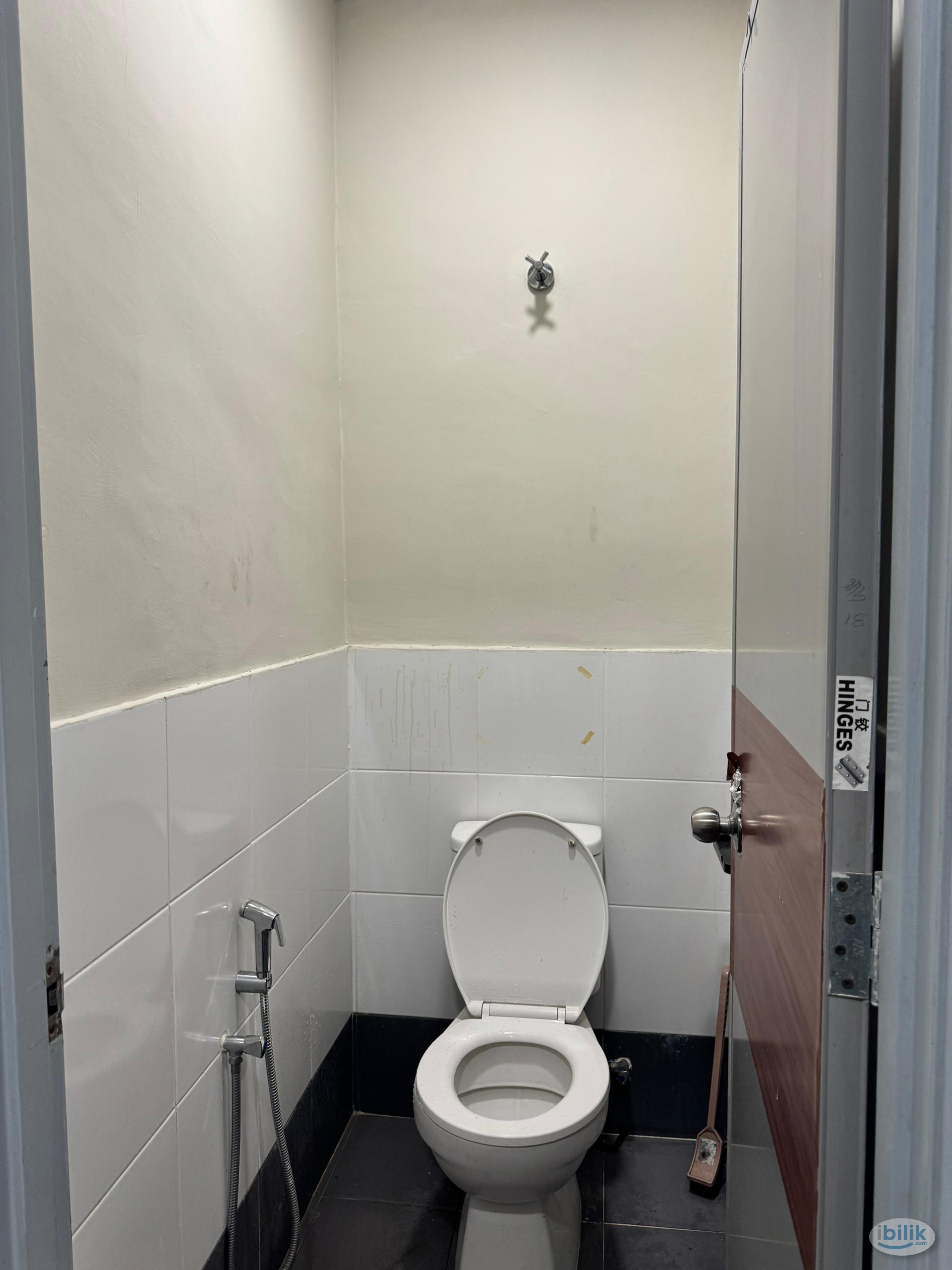 Female Unit Room for Rent at  USJ 21 near LRT Kelana Jaya - Image 1