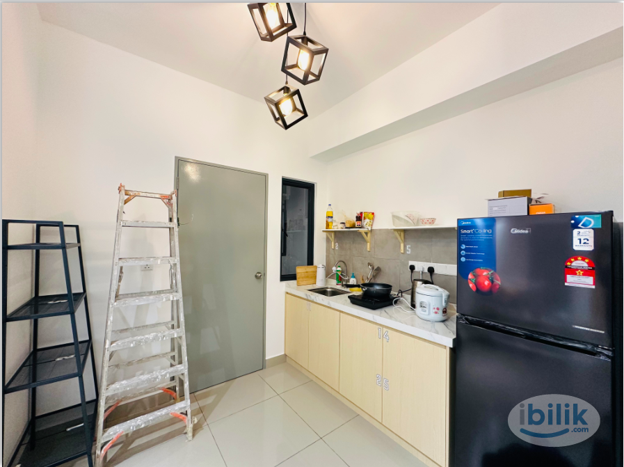 [MRT Maluri] Middle Room at M Vertica KL City Residences, Cheras - Image 4