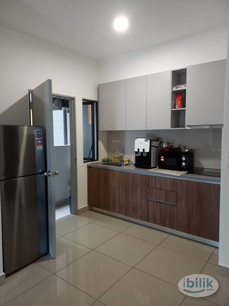 Middle Room at M Vertica KL City Residences, Cheras - Image 5