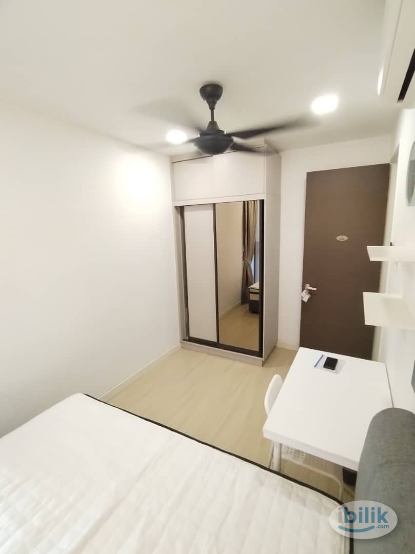 Original Middle Room at H2O Residences, Ara Damansara - Image 2
