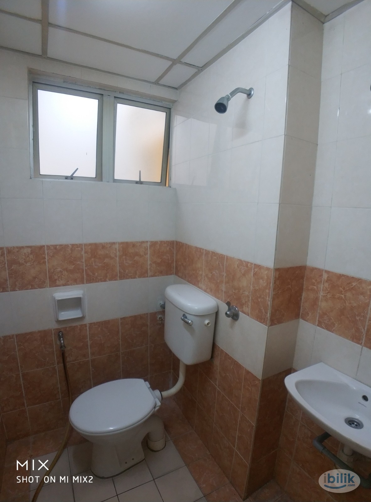 Master Room at 1C Pinang, Old Klang Road - Image 3
