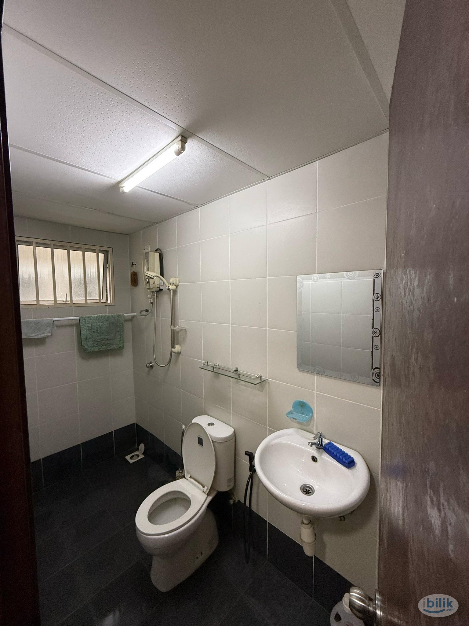 Single Room at Batu Caves, Selangor - Image 3