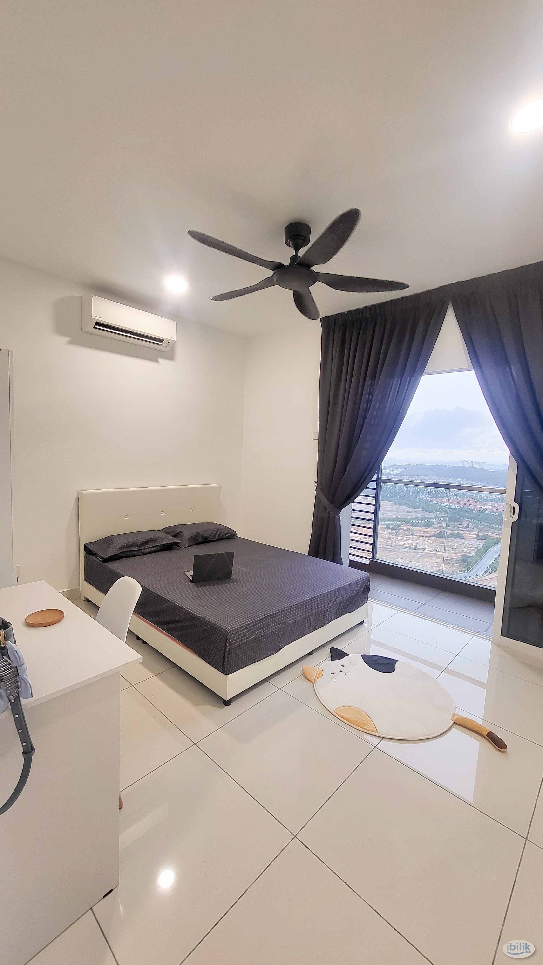 Middle Room at Paraiso Residence, Bukit Jalil - Image 1