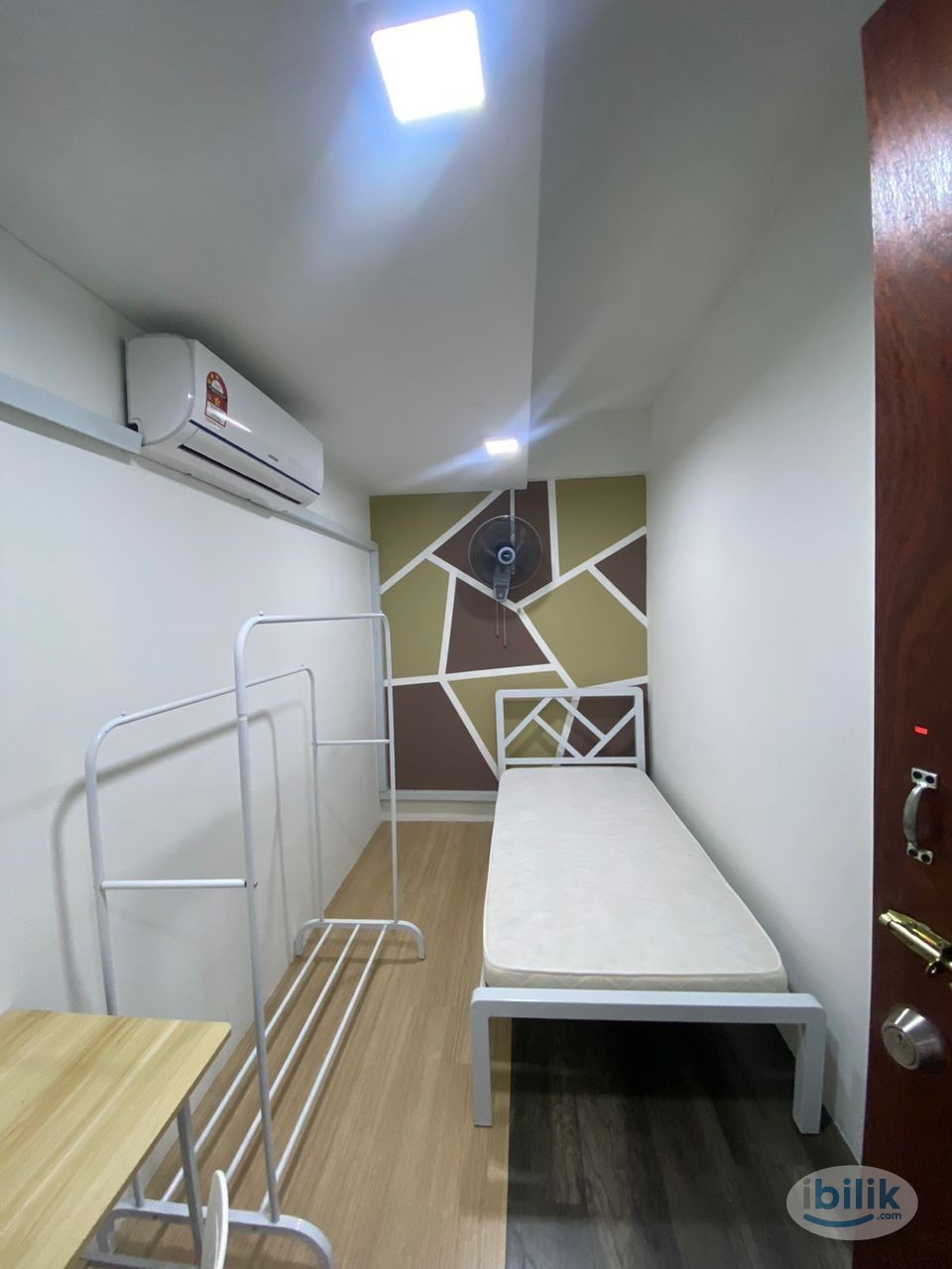 RM 1 FIRST MONTH RENTAL📣 FEMALE UNIT INFRONT LRT IOI PUCHONG - Image 2