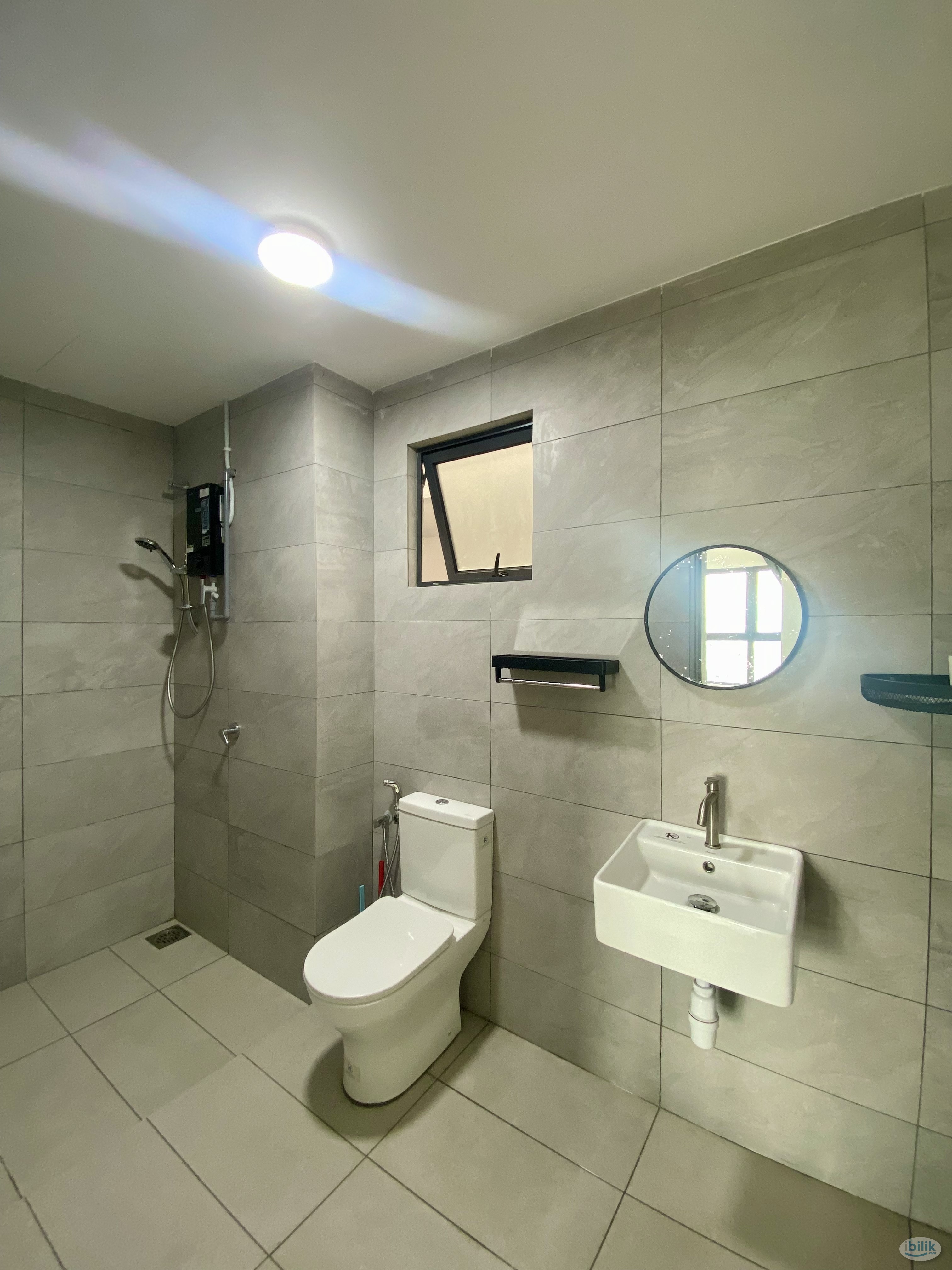 Single Room at Armani Residence Bukit Lanjan [Female Unit inc Utilities] - Image 5