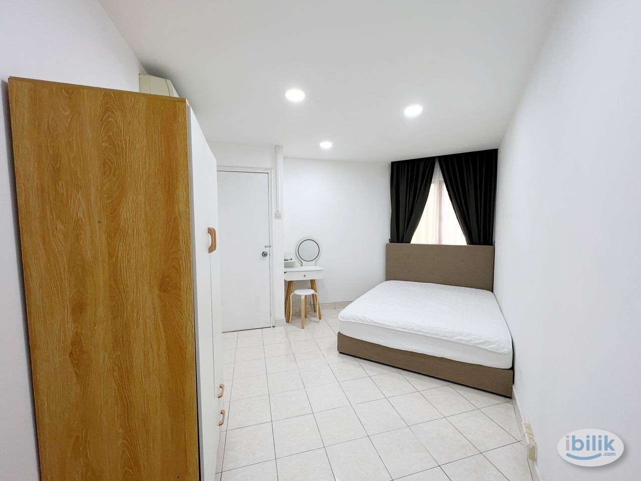 Female unit, Free Utility, Coway, Spacious Room - Image 2