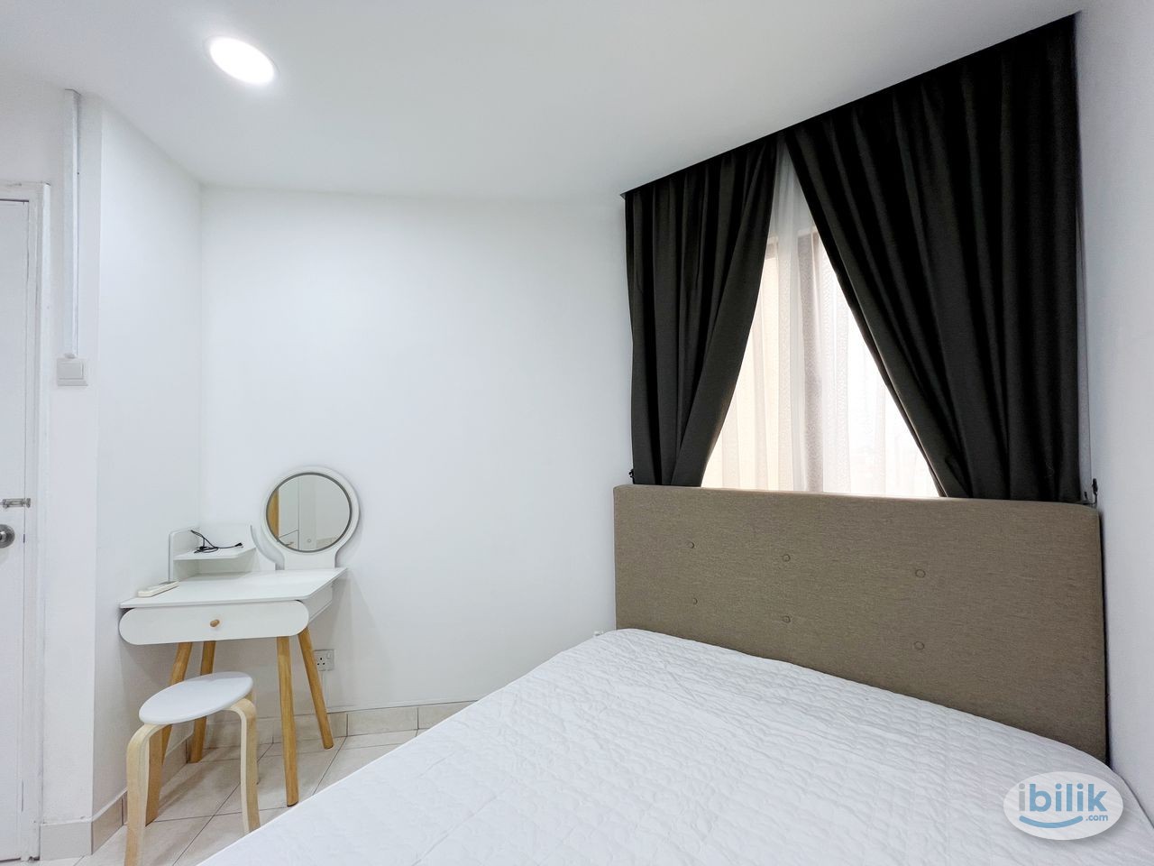 Female unit, Free Utility, Coway, Spacious Room - Image 4