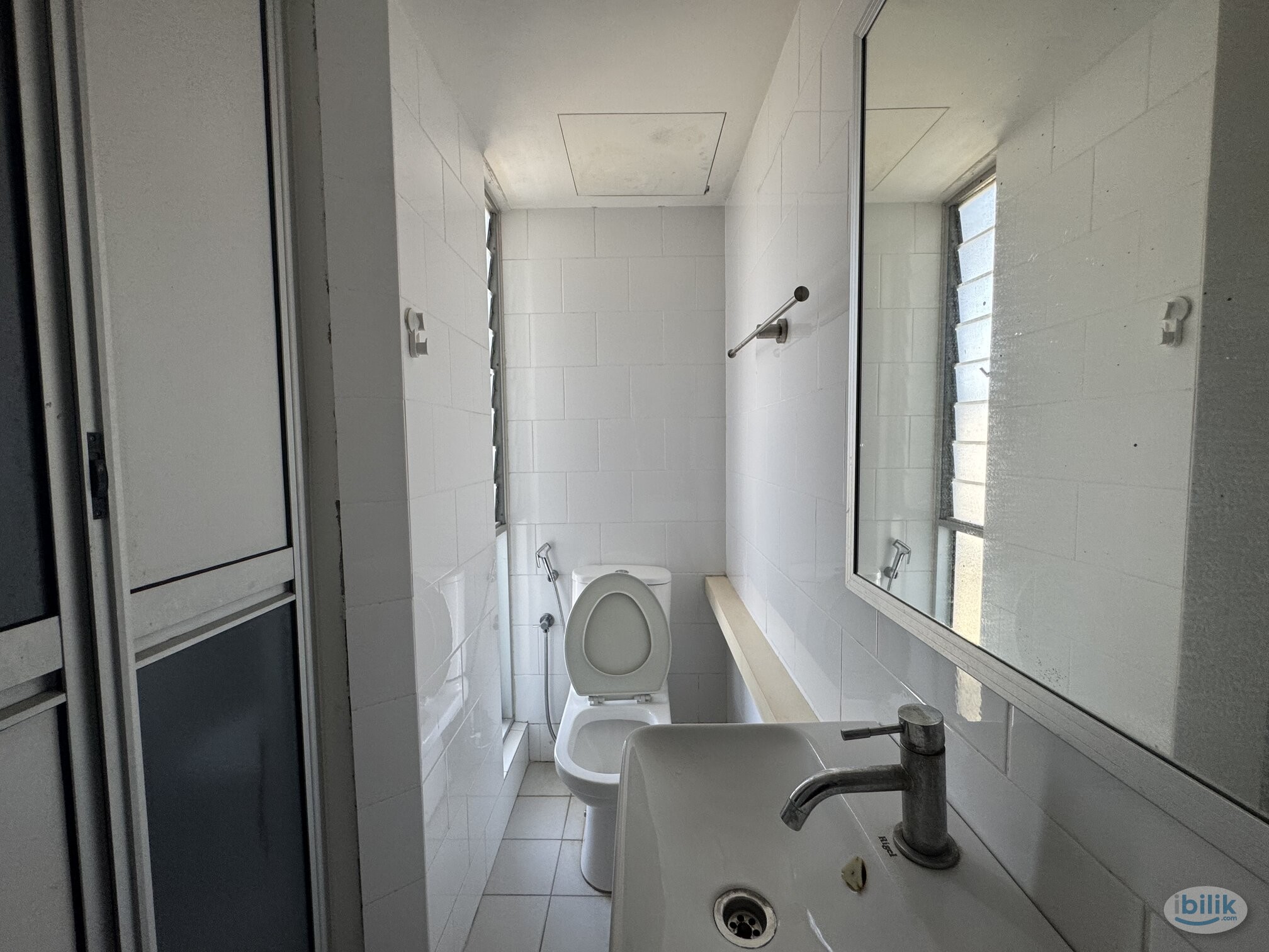 3min Walk Direct access to Mrt and Lrt Chan Sow Lin Studio For Rent RM620 attached bathroom - Image 4