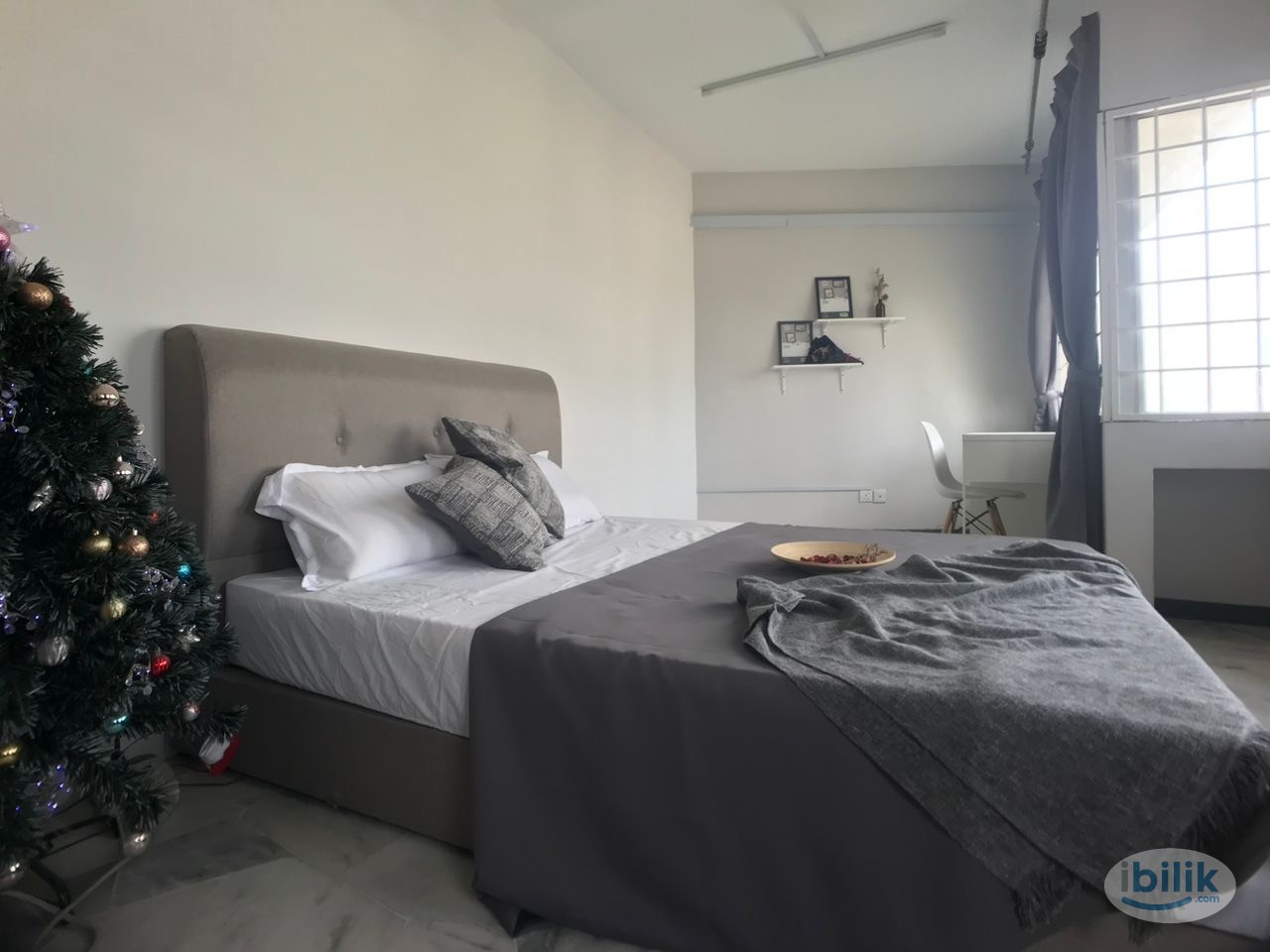 [FEMALE UNIT] CLEAN & TIDY MEDIUM UNIT FOR RENT - Image 1