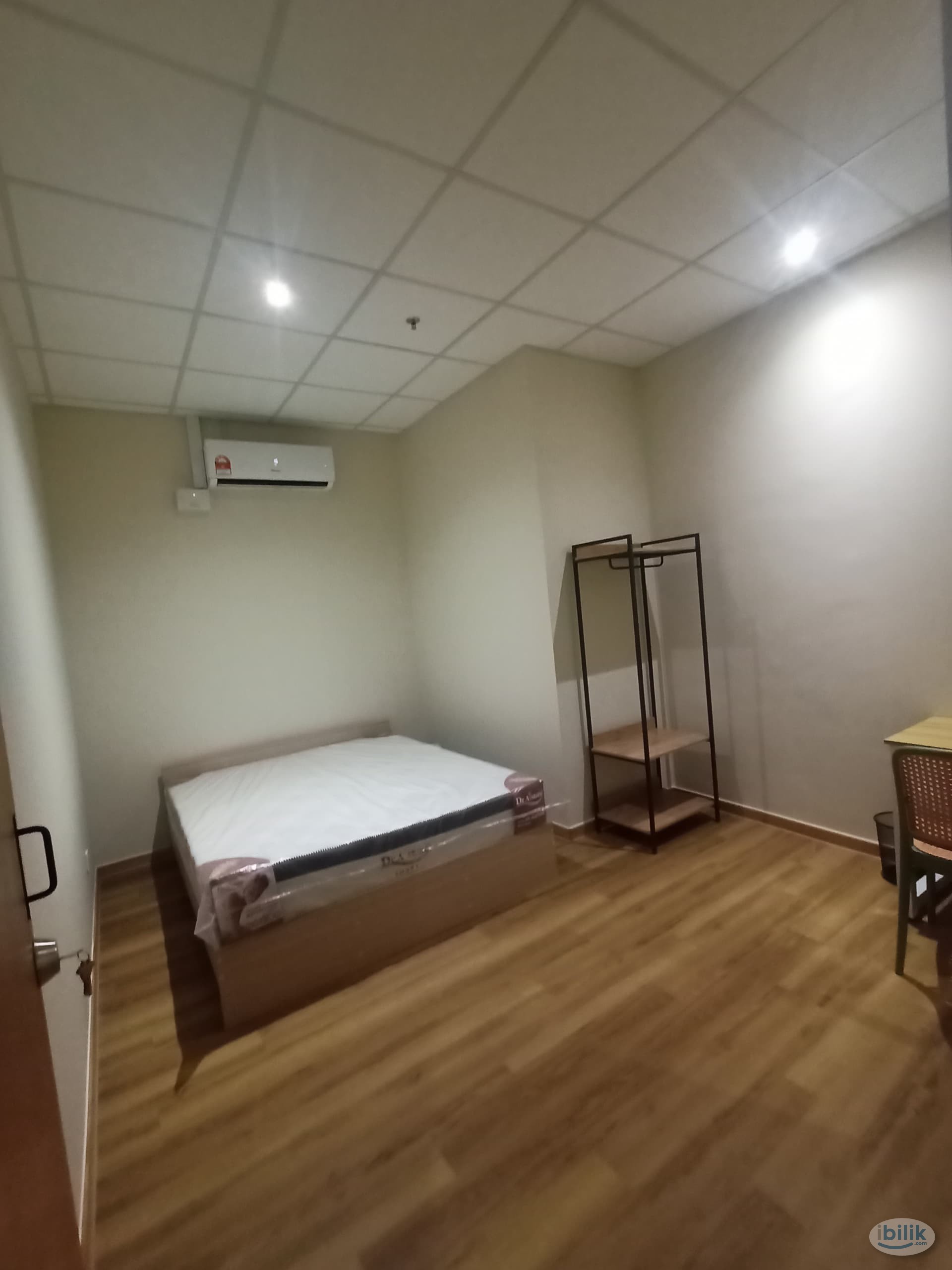 ✨COZY ROOM FOR RENT NEAR OLD KLANG ROAD🏠 1 MIN WALK TO BUS STOP 🚍 COME WITH 0 DEPOSIT ✅ - Image 1