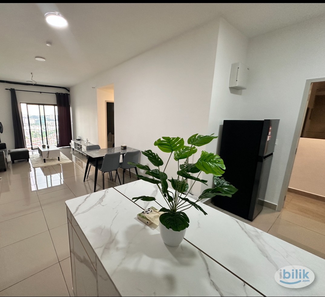 Middle Room at M Oscar Residence, Bandar Baru Sri Petaling - Image 2