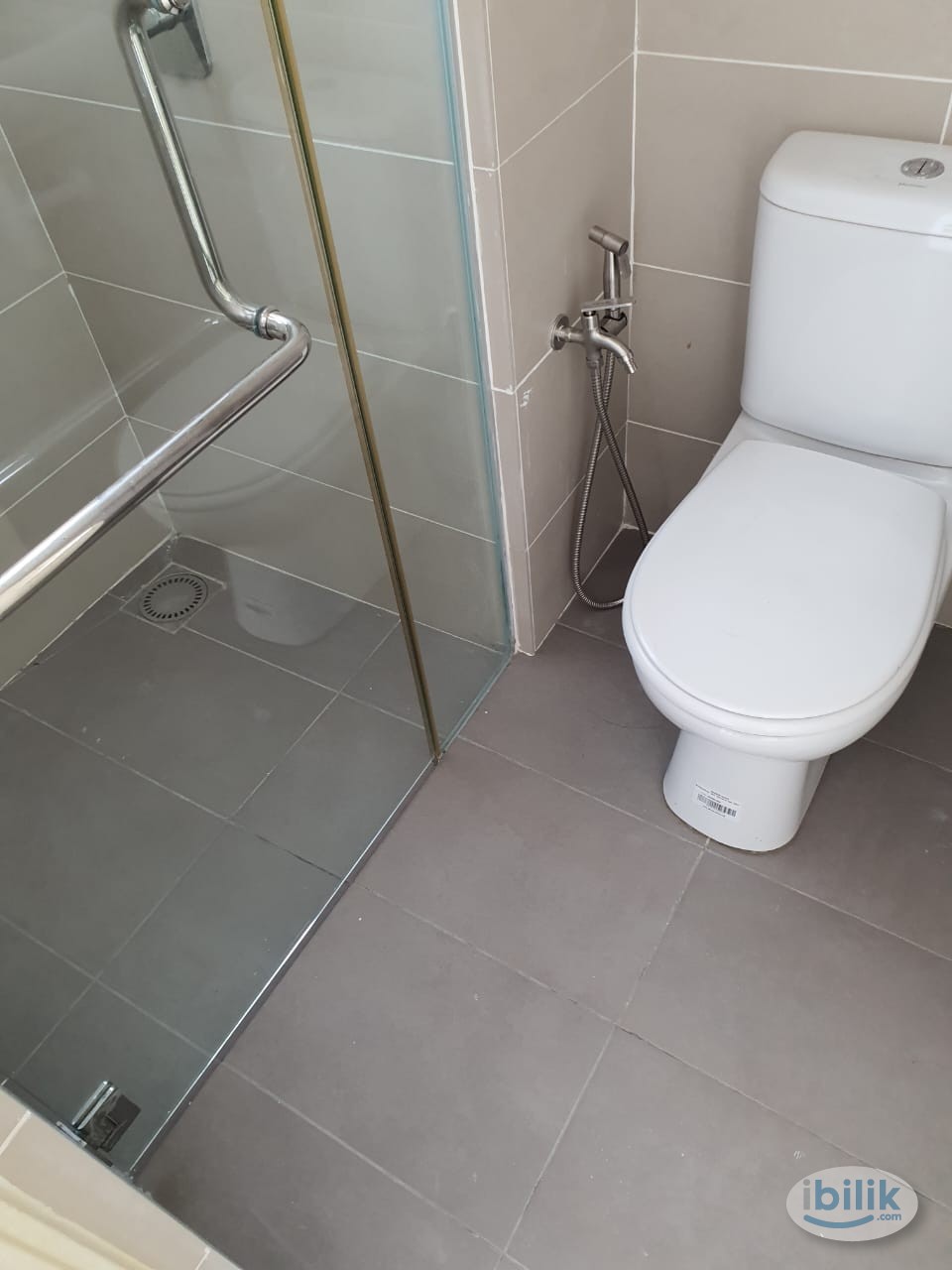Suite at Fortune Perdana Lakeside, Kepong - Image 4