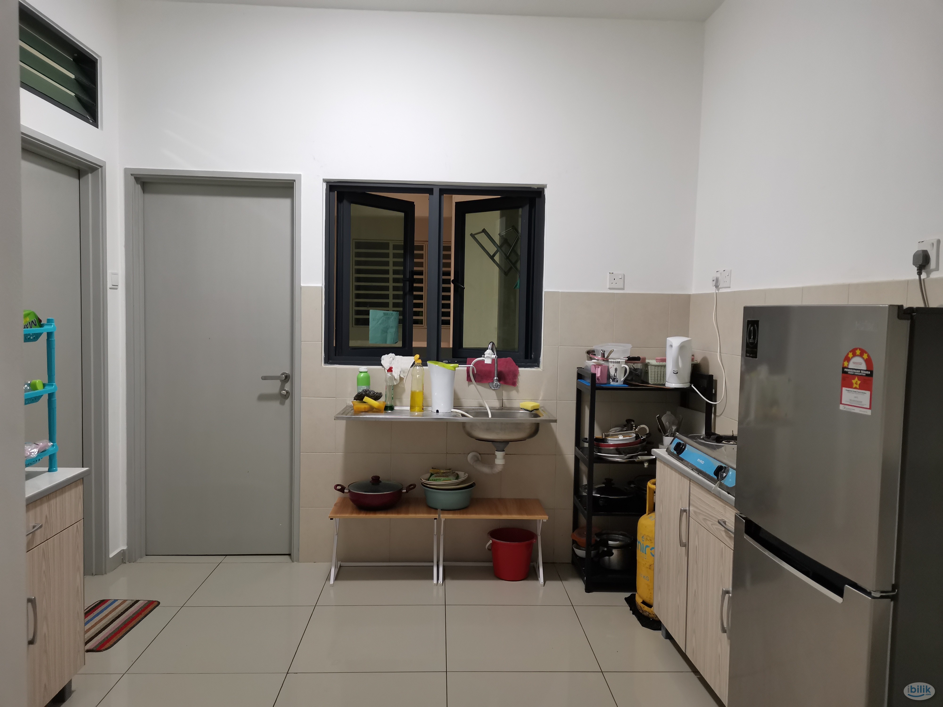 Promenade Aircond furnished Middle Room include utilities Share Bathroom MIX GENDER - Image 3