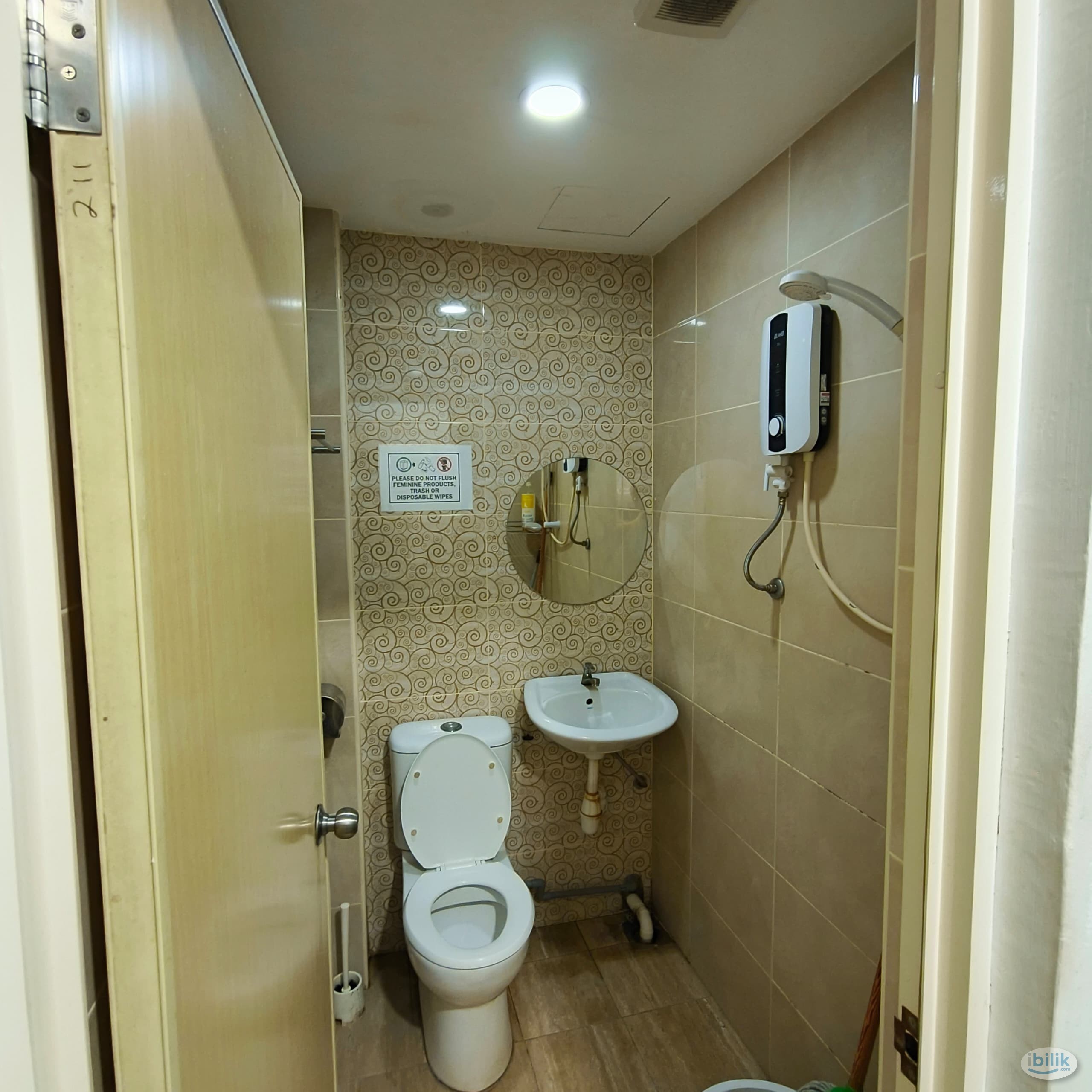 Room for rent at Bukit Bintang🏡 0 Depo❗Free High Speed Wifi🌐 - Image 2