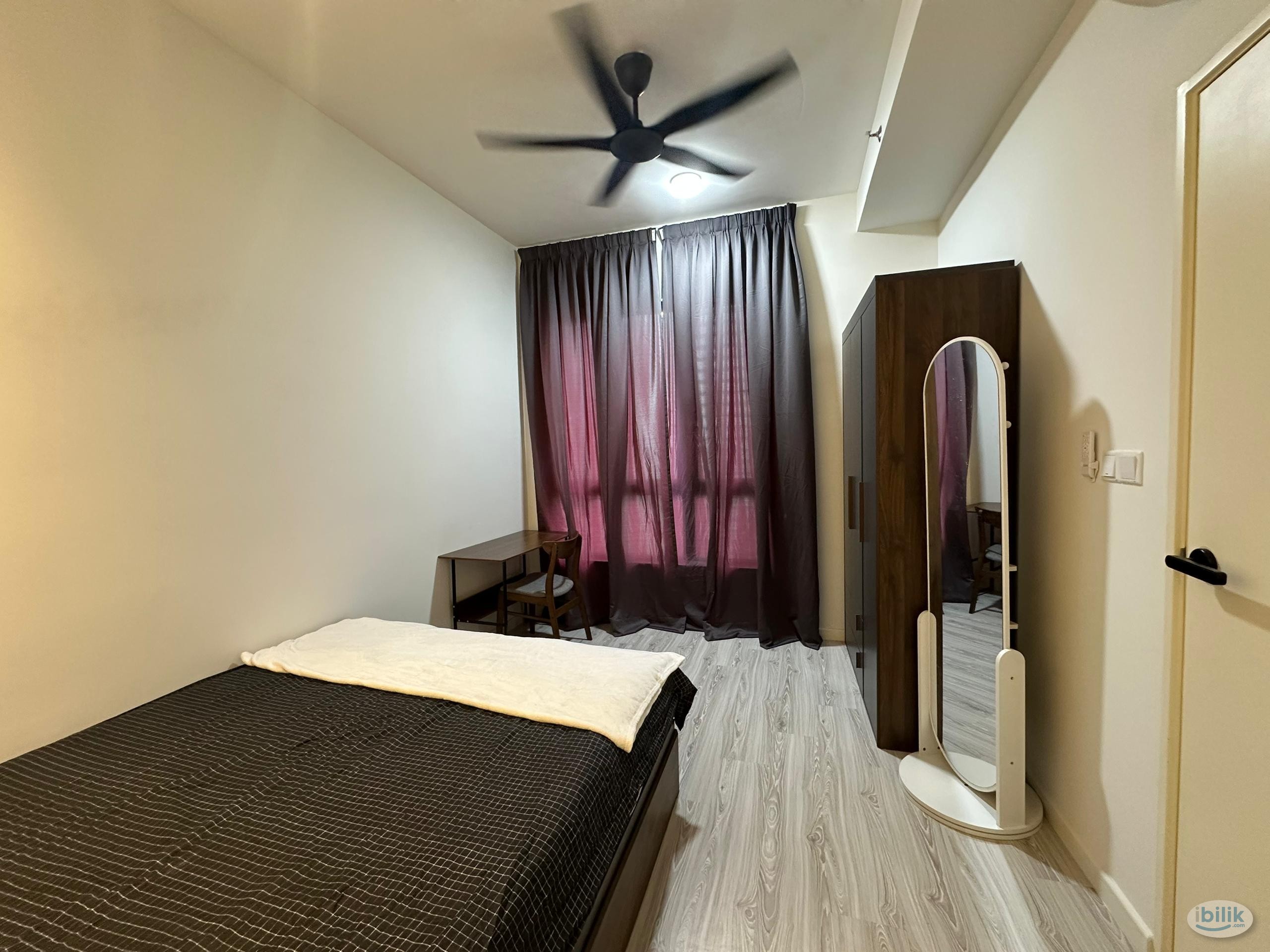 Master Room at Meta Residences Putra Permai, Seri Kembangan - Image 2