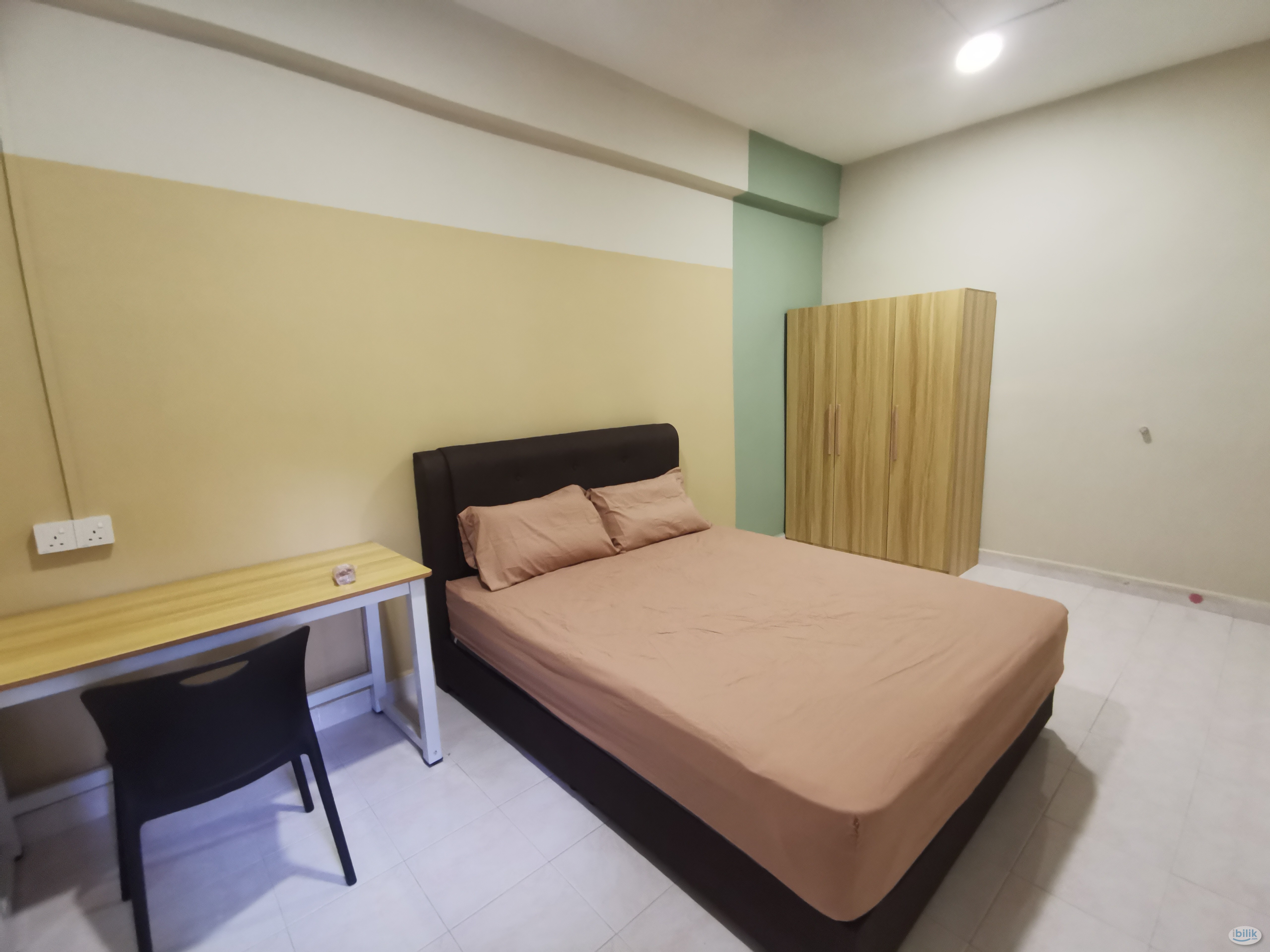 Queen Bedroom at Indah Villa - Image 1