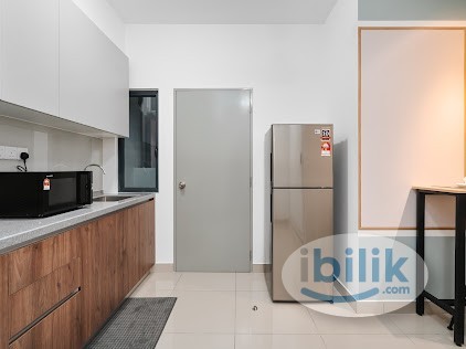 Exclusive Fully Furnished Private Medium Room, Walking Distance LRT MRT - Image 4