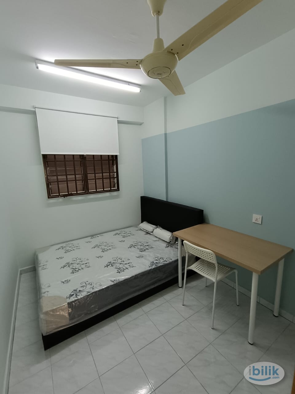 Middle Room For Rent in Georgetown - Image 1