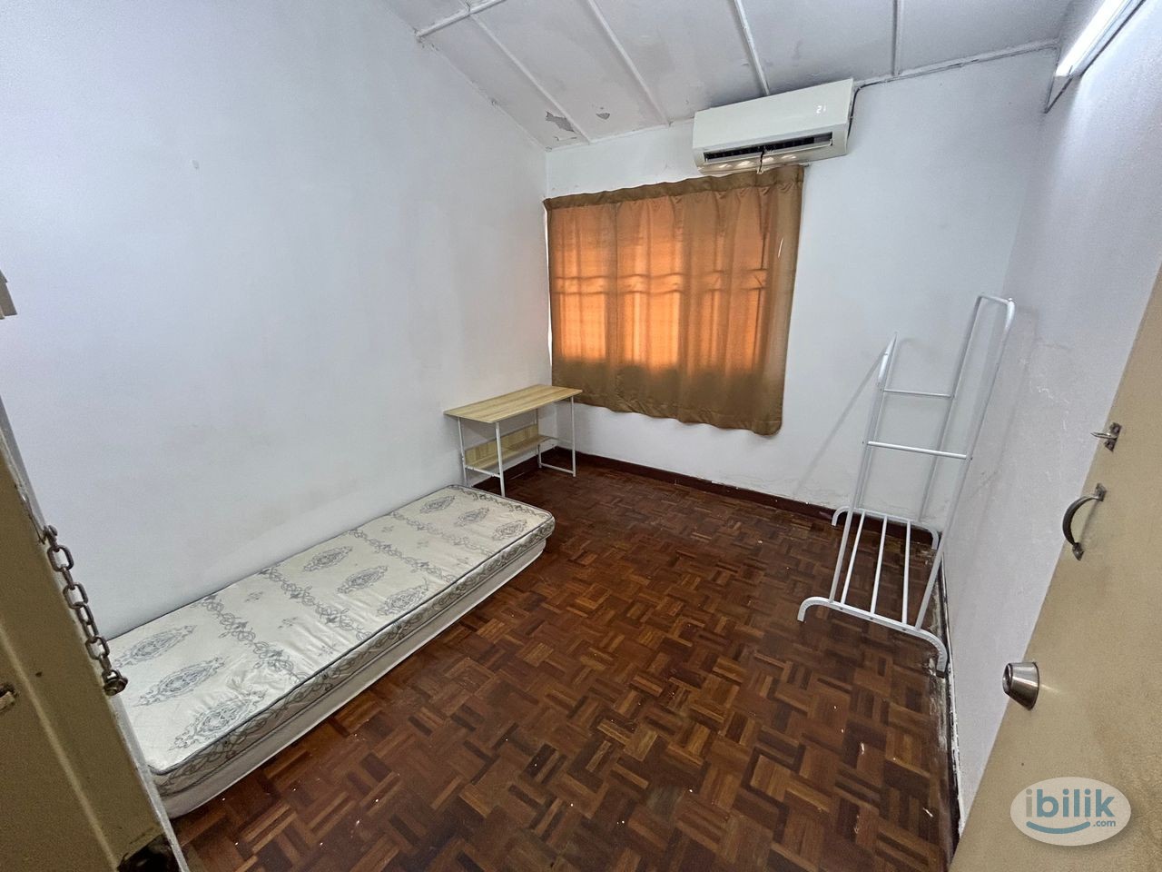 🏠Medium Room (Shared Bath) for Rent – SS2/86, Petaling Jaya - Image 1