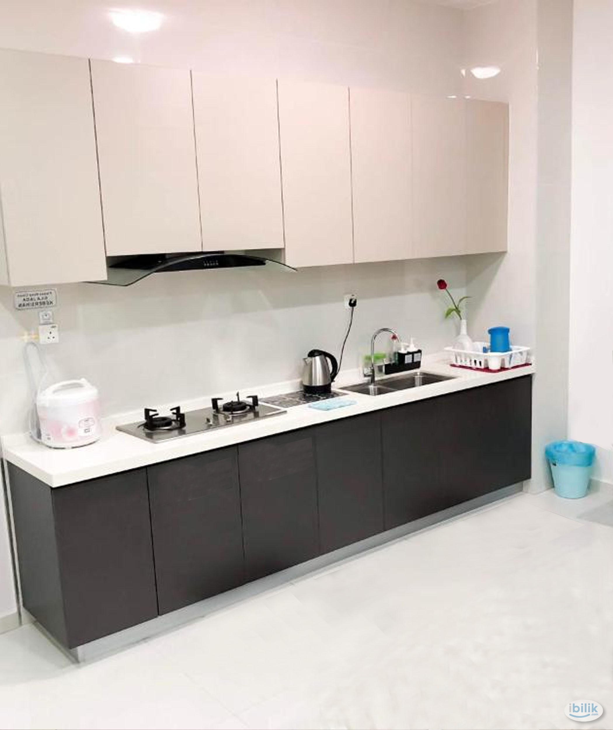 Female Room next to MRT - Image 2